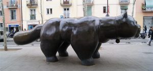 Seitenaufnahme der Riesenstatue