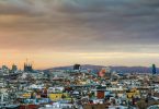 Sicht auf Barcelona bei Sonnenuntergang