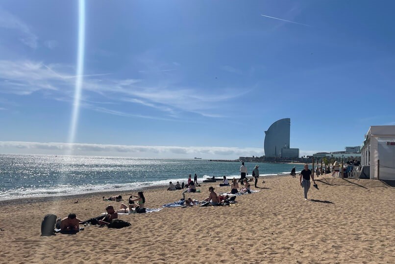 Strand und Halbinsel La Barceloneta